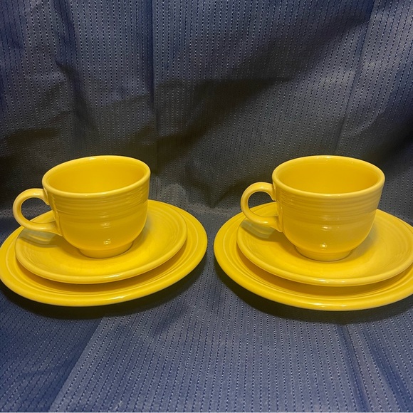 Fiestaware Dessert Set for Two in Sunflower light yellow Six Pieces KKB - Picture 3 of 11